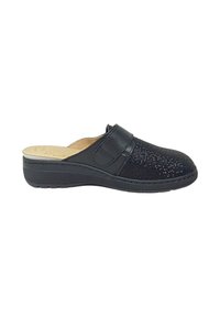 Scarpa nera slip-on con tomaia perforata e cinturino in velcro. Presenta un interno morbido e suola in gomma stampata per il massimo comfort.