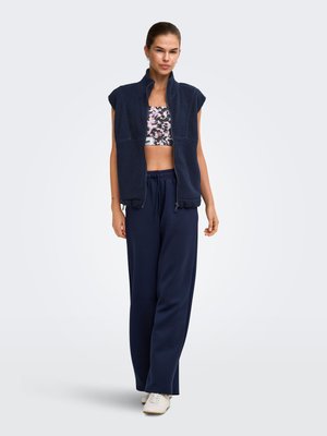 ONLY Play ONPMON HN FZ SHORT TEDDY WAISTCOAT - Елек - night sky