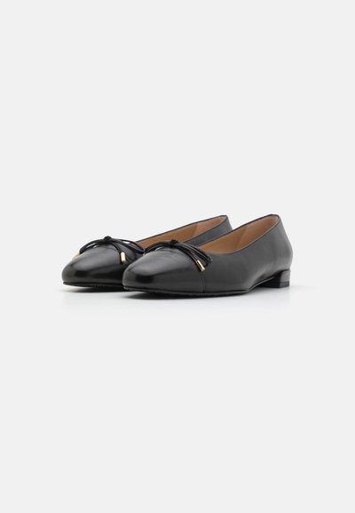 Stuart Weitzman SLEEK BOW FLAT - Klassischer Ballerina - black