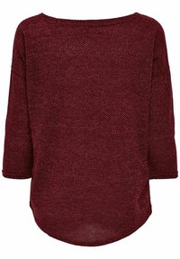 Bordowy sweter z dzianiny o luźnym kroju, z rękawami za łokcie, zaokrąglonym dekoltem i zaokrąglonym dołem. Teksturowana powierzchnia. Brak widocznych wzorów.