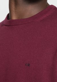 Calvin Klein Tailored Strickpullover - bordeaux