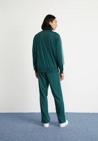 adidas Originals FBIRD - Sweatjakke - mineral green