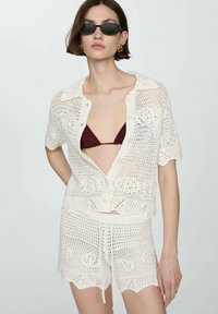 Mango Šortky - off-white