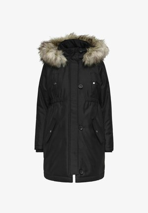 Crna parka jakna s kapuljačom obloženom krznom, koja ima dugmad, bočne džepove i pojas prilagodljiv za krojen pristajanje.