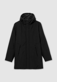 Giacca nera con cappuccio e chiusura frontale a zip, dotata di due tasche laterali e una texture di tessuto liscia e opaca. Presenta un design minimalista.