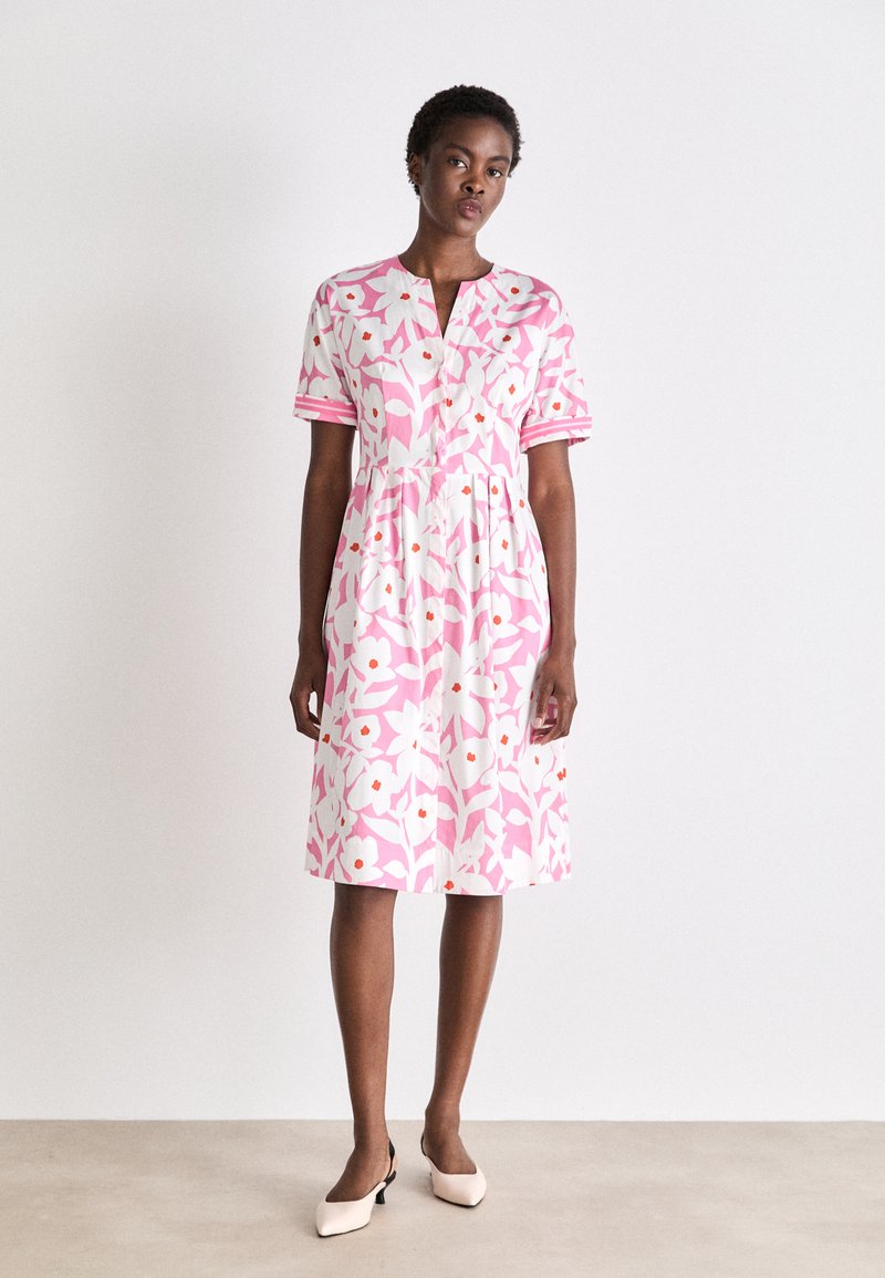 Marc Cain T Sports White Floral Lace Dress SS 21.37 J17 COL 100 main image 0