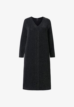 Vestido negro de manga larga con escote en V, fabricado en un tejido texturizado con un ligero brillo, silueta recta, a la altura de la rodilla y con una costura central.