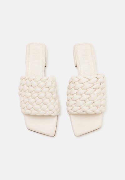 Souliers Martinez ASTER WOVEN - Natikače - white