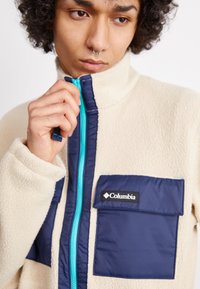Columbia JUNIPER PEAK™ FULL ZIP - Veste polaire - ancient fossil/collegiate navy