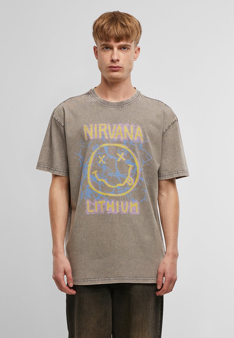 Upscale by Mister Tee T-shirt print taupe