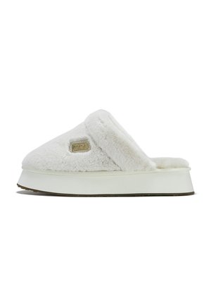Mules - cream