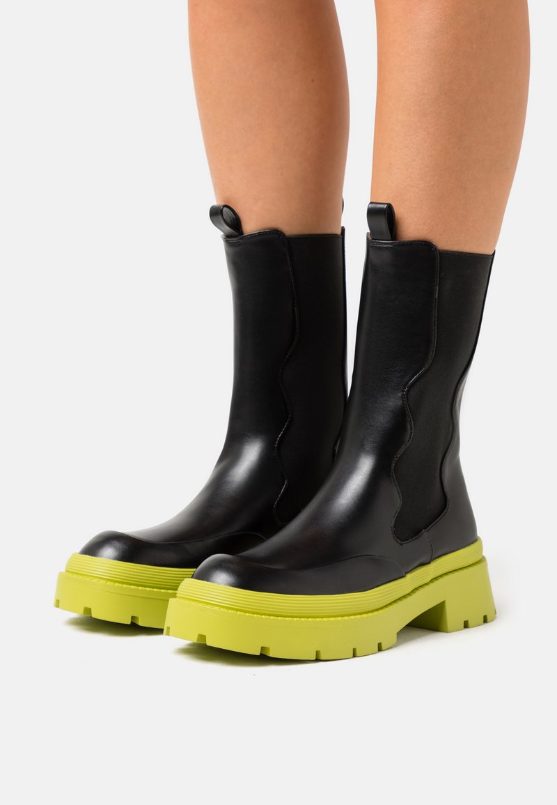 NAKD WAVY ELASTIC BOOTS Platform boots black/green/black Zalando