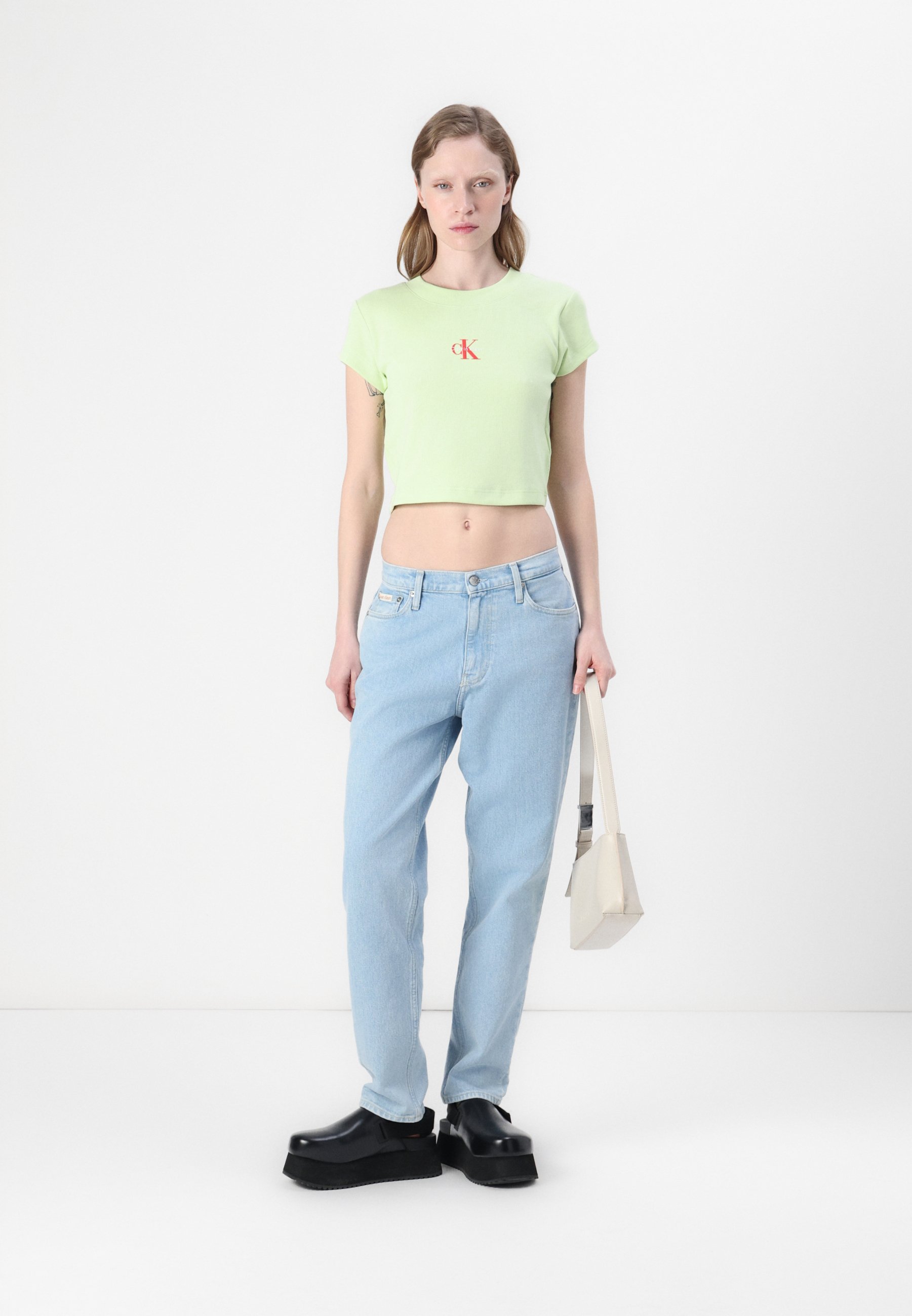 売れ筋商品|||カルバンクライン Tシャツ レディース トップス MONOGRAM BABY TEE - Basic T-shirt - apple blossom Calvin Klein Jeans MONOGRAM BABY TEE - Basic T-shirt - light