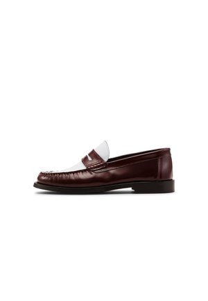 WILLARD CONTRAST LOAFER - Półbuty wsuwane