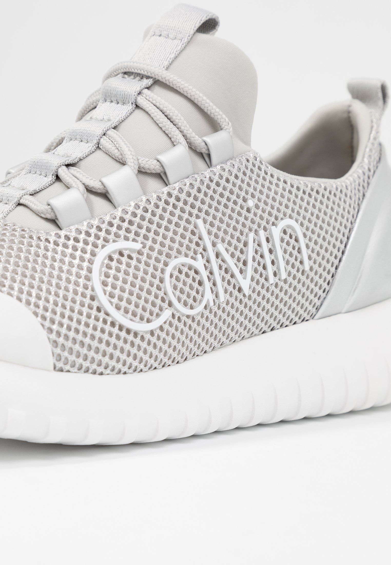 Sneakers CALVIN KLEIN JEANS - Reika R0666 Black/Silver - Sneakers -  Chaussures basses - Femme | chaussures.fr