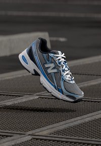 740 UNISEX - Joggesko - slate grey