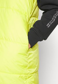 ONLY Weste - yellow