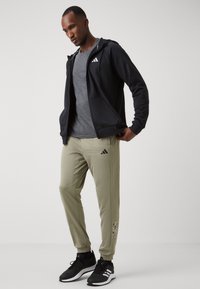 adidas Performance GAME & GO BIG LOGO 3 STRIPES FULL ZIP - Felpa con zip - black