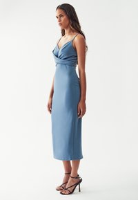 BWLDR VENTI MIDI DRESS - Vapaa-ajan mekko - steel blue