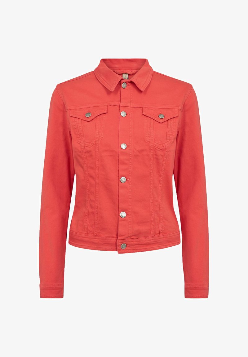 Veste en denim rouge corail à manches longues, fermeture boutonnée sur le devant, deux poches à rabat sur la poitrine, et col classique.