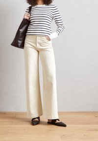 Esprit Strickpullover - off-white