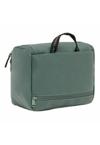 Groene stoffen toilettas met een rechthoekige vorm, handvat aan de bovenkant en twee ritscompartimenten. Heeft een gladde textuur en contrasterende stiksels.