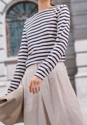 Bluzka z długim rękawem