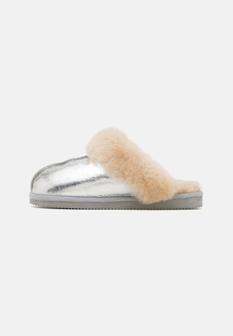 Shepherd JESSICA - Chaussons - silver