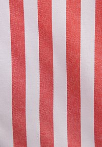 Touché Privé STRIPED WITH BUTTON DETAIL - Pogājama blūze - red