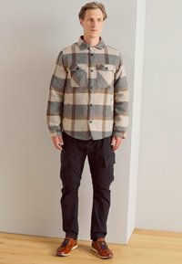 INDICODE JEANS INMUTTON - Marškiniai - grey mix