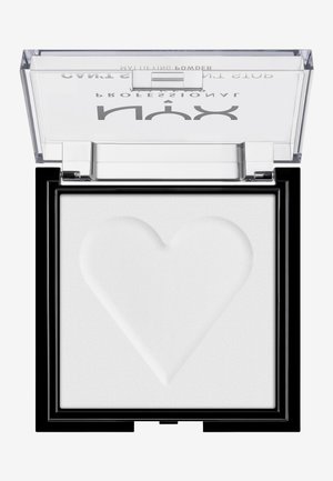 Poudre blanche en forme de cœur dans un compact clair avec une base noire. Surface texturée avec une finition lisse. Couvercle transparent avec un fermoir.