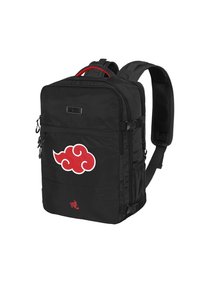 Mochila de tela negra con un destacado logotipo de nube roja y un acento rojo en el asa superior. Incluye correas ajustables y bolsillos con cremallera.