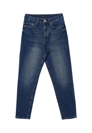 Jeans di denim blu con vita alta, chiusura con bottone e zip, cinque tasche e lievi aree scolorite sulle cosce.