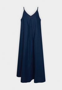 Vestido maxi sin mangas de color azul marino con tirantes finos y escote en V, que presenta un detalle de plegado central en la parte delantera.