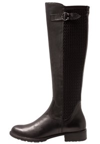 Bottes noires montantes en cuir lisse à l'avant et texture tissée à l'arrière, avec une accentuation de boucle sur le côté et un talon bas.