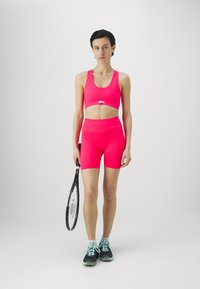 Björn Borg STUDIO SEAMLESS SHORTS - Trikoot - diva pink
