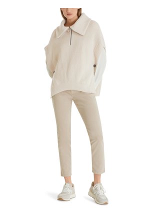 Cape - light taupe