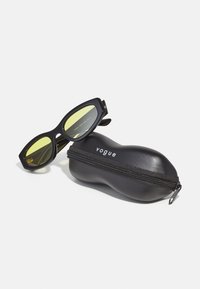 VOGUE Eyewear Päikeseprillid - black