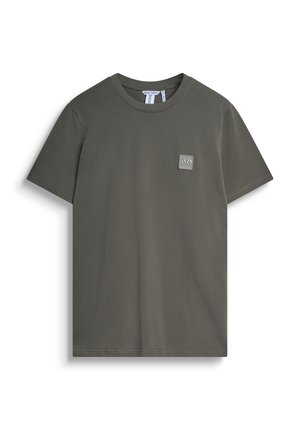 Olijfgroene t-shirt van zacht katoen. Heeft een ronde hals, korte mouwen en een klein vierkant logo-opnaaipat op de borst.