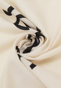 Calvin Klein Jeans BOLD MONO LOGO SHAWL - Marama - eggshell