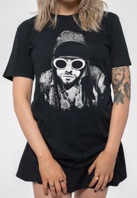 Paradiso Clothing KURT COBAIN SUNGLASSES PORTRAIT - Print T-shirt - black