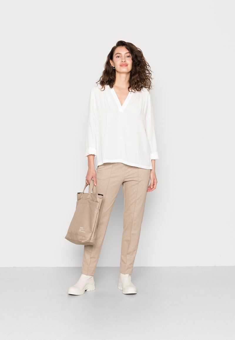 Damen Hemdblusen | Esprit BLOUSES WOVEN Bluse off white/offwhite - AE25425 Damen Hemdblusen | Esprit BLOUSES WOVEN Bluse off white/offwhite - AE25425