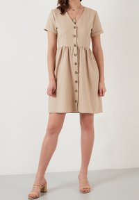 LELA Vestido informal - beige