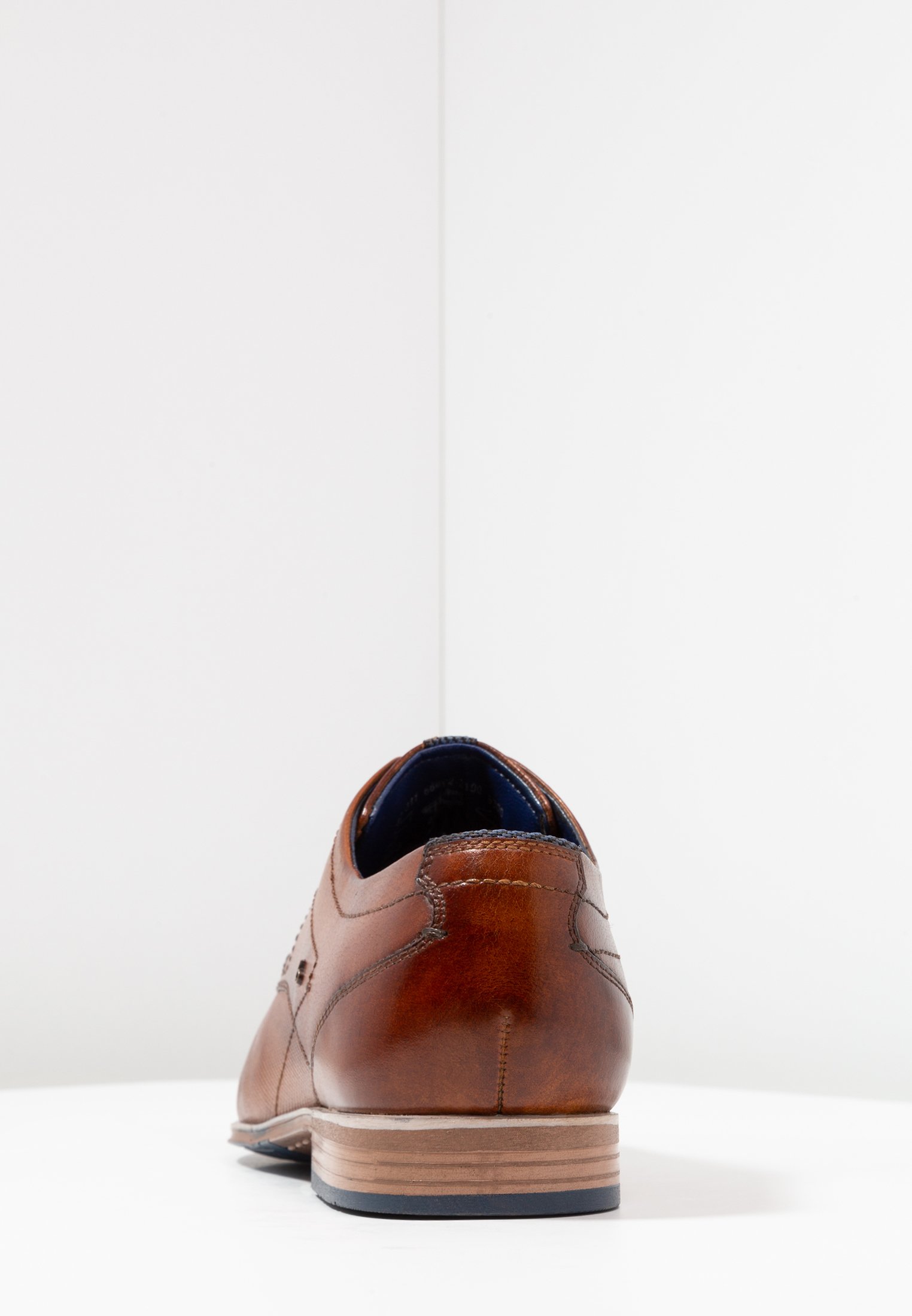 Bugatti MATTIA II Pensko med snøring cognac Zalando.no Bugatti MATTIA II Pensko med snøring cognac Zalando.no