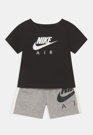 AIR TEE SET - Szorty - iron ore heather