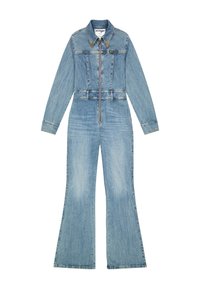 Denim-jumpsuit i lyseblå, med krage, lange ermer, glidelås foran, innsvingt midje og vide ben med synlige sømmer.