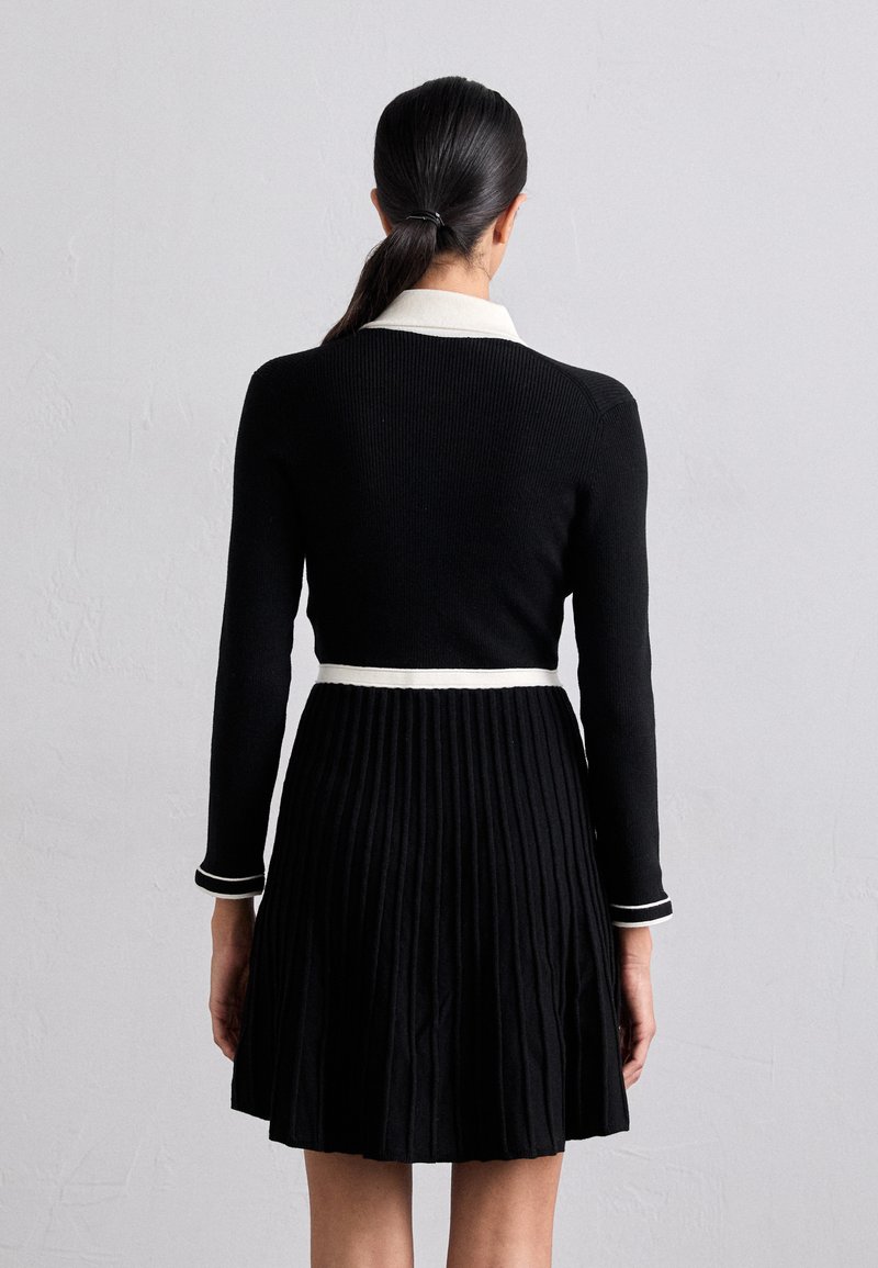 Maje Mini Robe Ricky Façon Tweed en Coton Noir et Blanc - Joli Closet