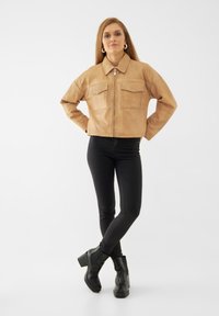 Bolongaro Trevor DAISY - Skinnjacka - taffy