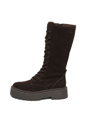 Hoher schwarzer Wildleder-Schnürstiefel mit dicker Gummisohle und seitlichem Reißverschluss, für Freizeit- oder Outdoor-Einsätze konzipiert.