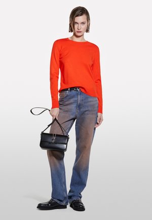 Sisley, ORANGE CREW NECK SWEATER - Maglione - red